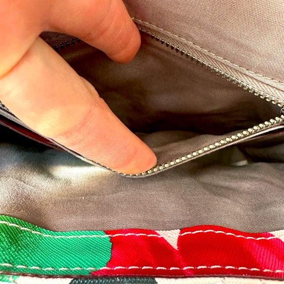 Marc Jacobs Chain Shoulder Handbag - Picture 12 of 16